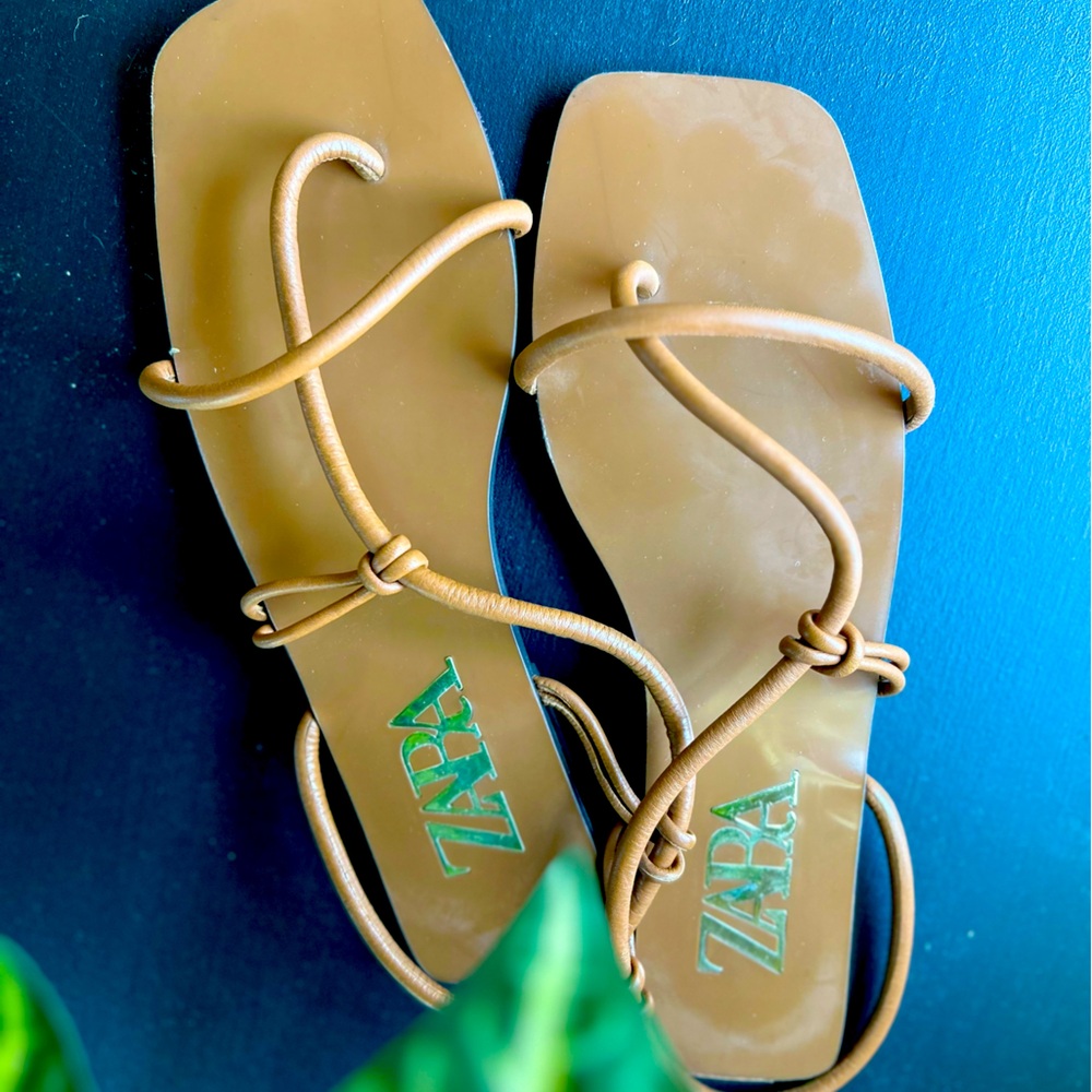 ZARA Strappy Flat Square Toe Cinnamon Brown Leather Sandals Y2K Women's size 37